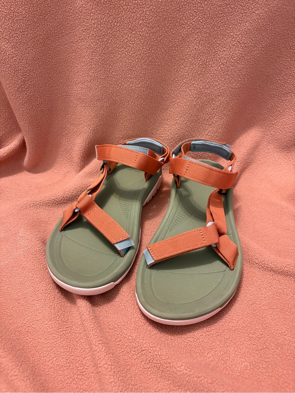 NWT Teva Women's Strappy Sandals